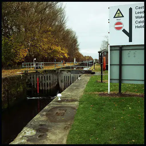 A lock on the navigable section of the river Aire
